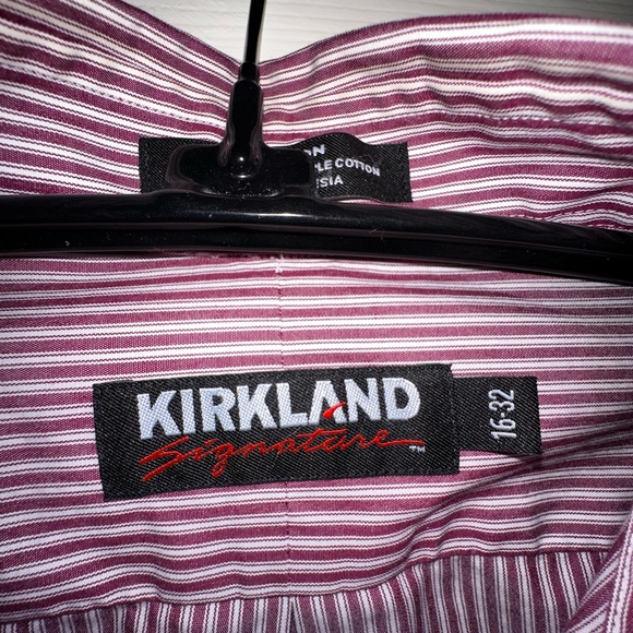 Men’s Button Down Shirt 👔 - Picture 2 of 2